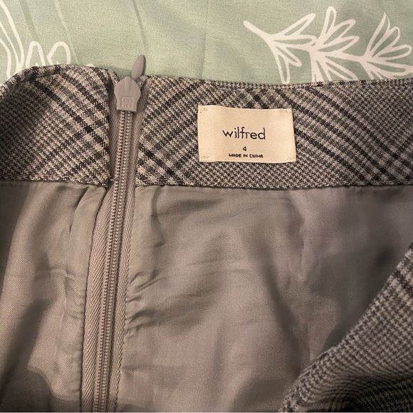 Wilfred Plaid Grey A-Line Mini Skirt Aritzia Size 4 - Picture 3 of 3